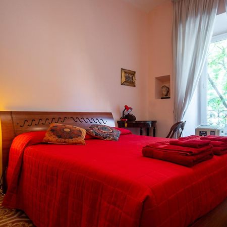 Il Leoncino Bed & Breakfast โรม ภายนอก รูปภาพ