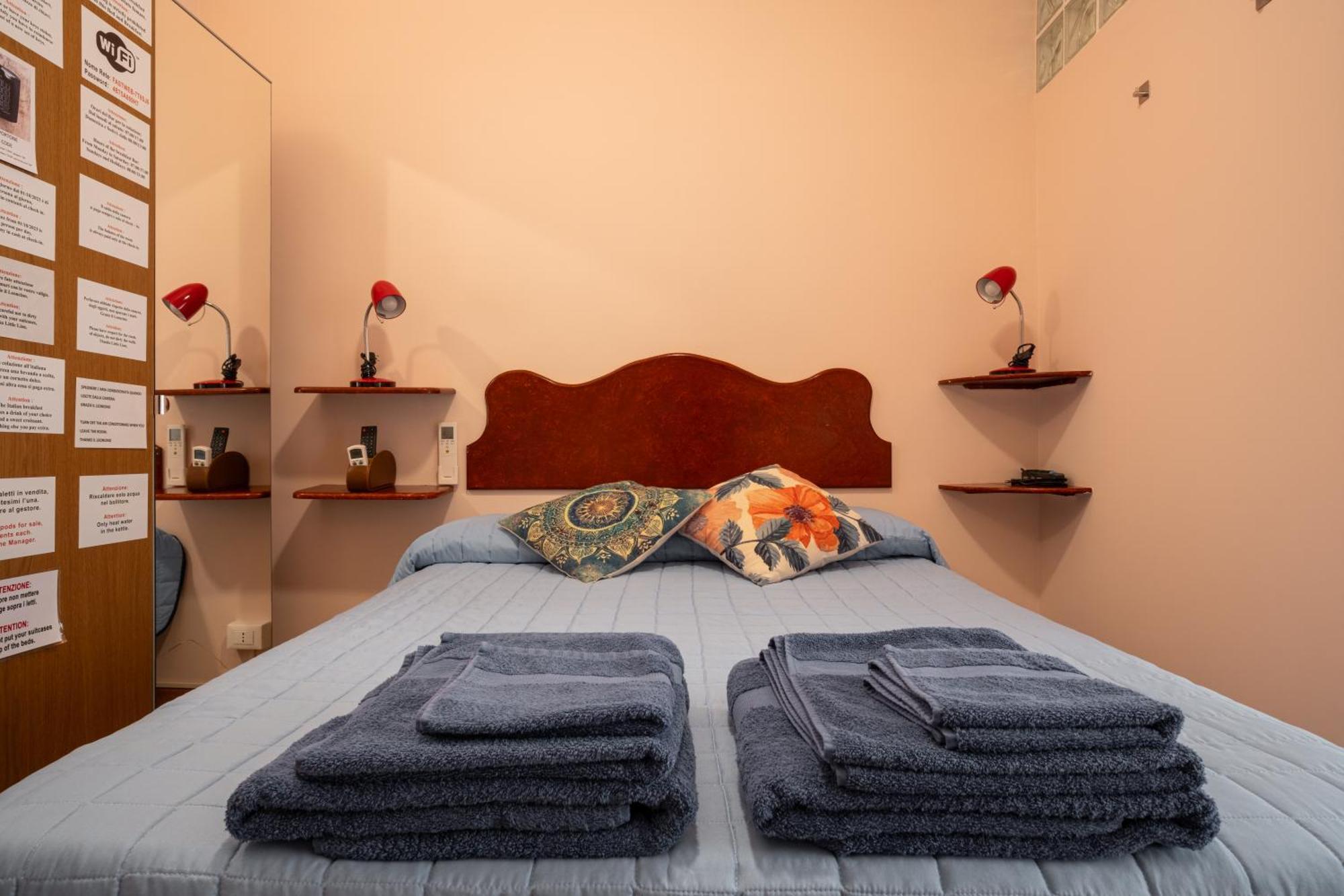 Il Leoncino Bed & Breakfast โรม ภายนอก รูปภาพ
